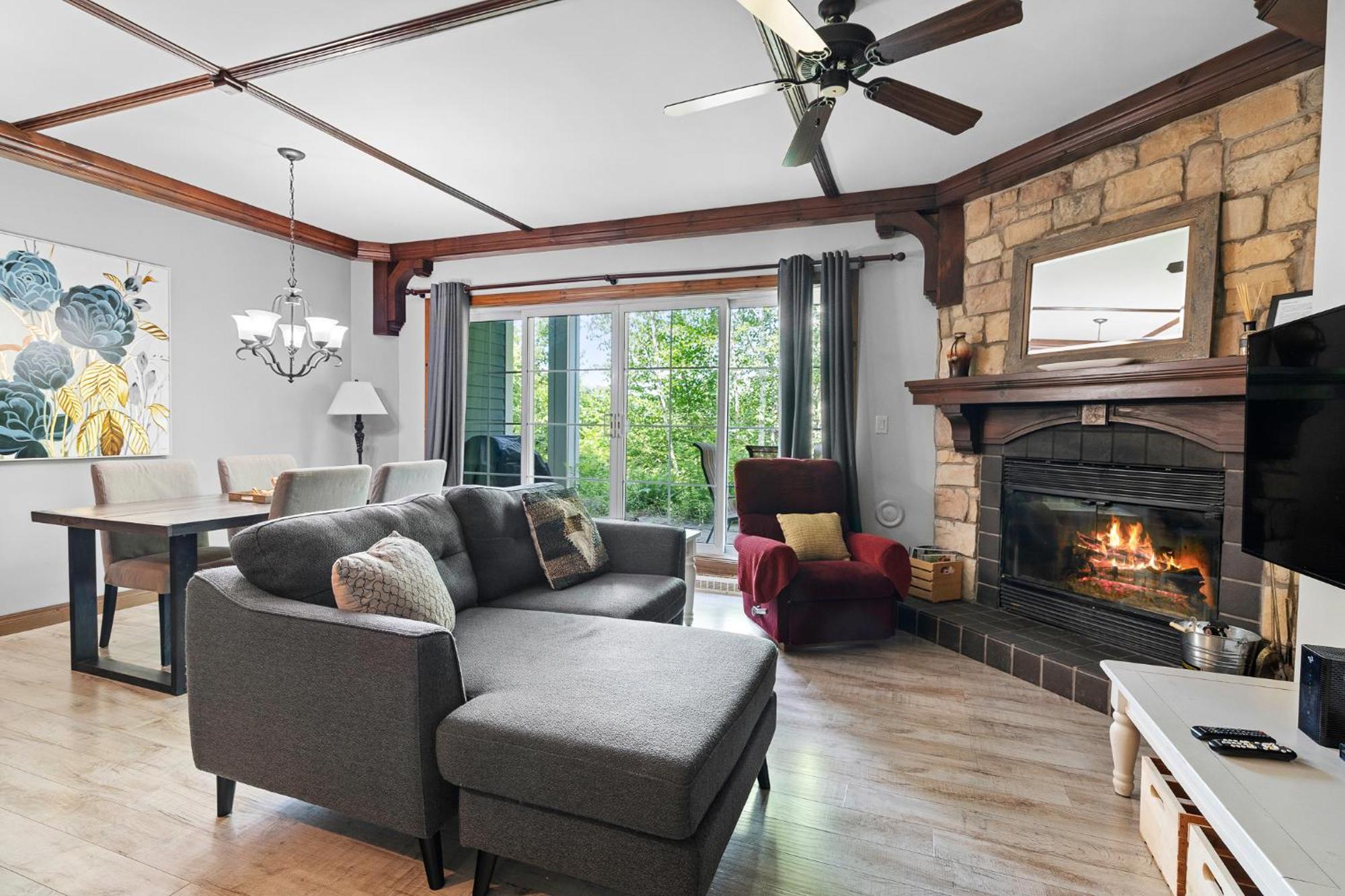 Les Manoirs Wpool & Hot Tub Near Village 120-7 Mont-Tremblant Exteriör bild
