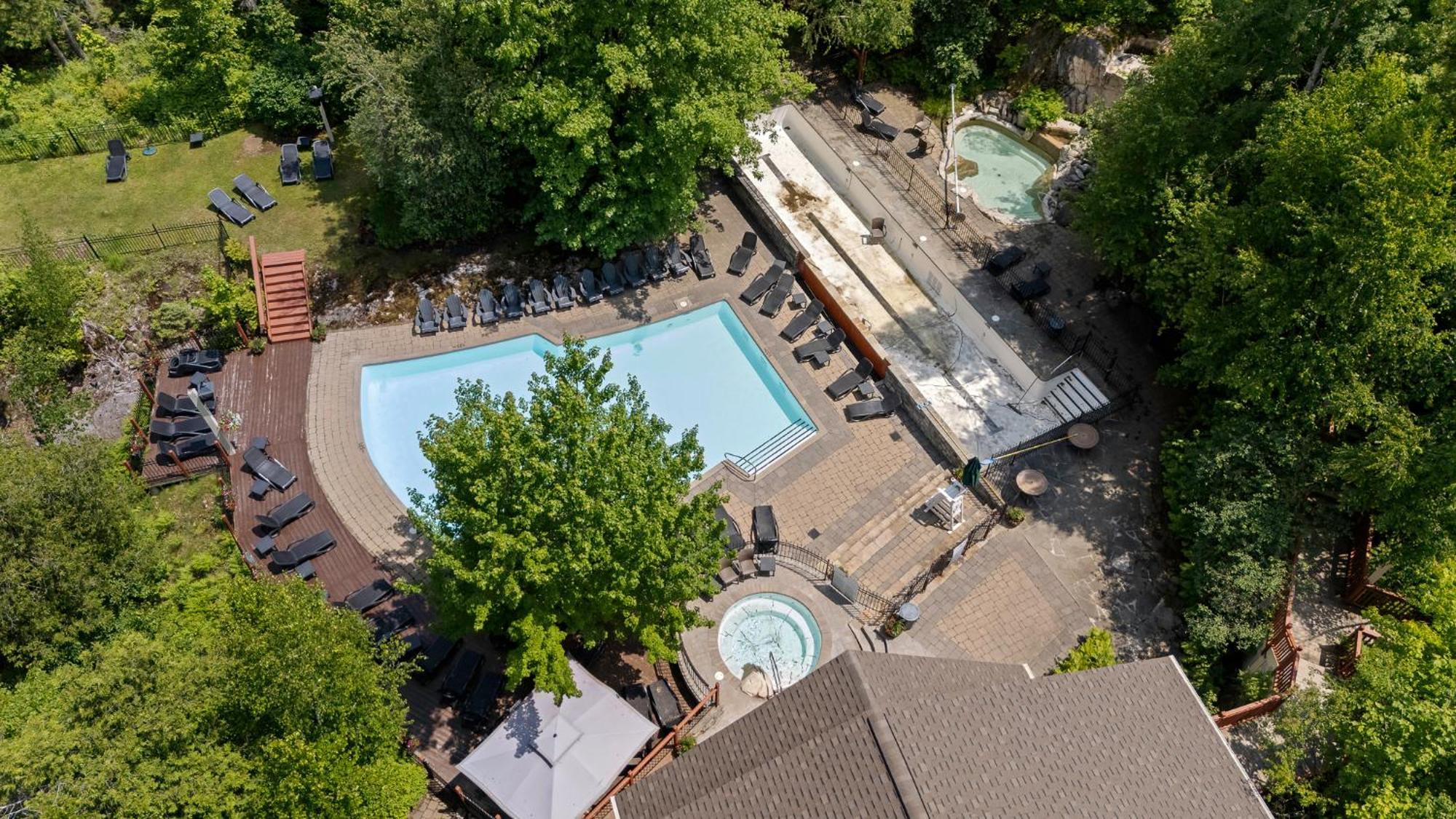 Les Manoirs Wpool & Hot Tub Near Village 120-7 Mont-Tremblant Exteriör bild