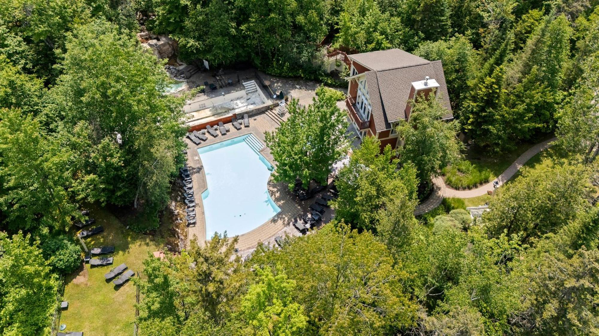Les Manoirs Wpool & Hot Tub Near Village 120-7 Mont-Tremblant Exteriör bild