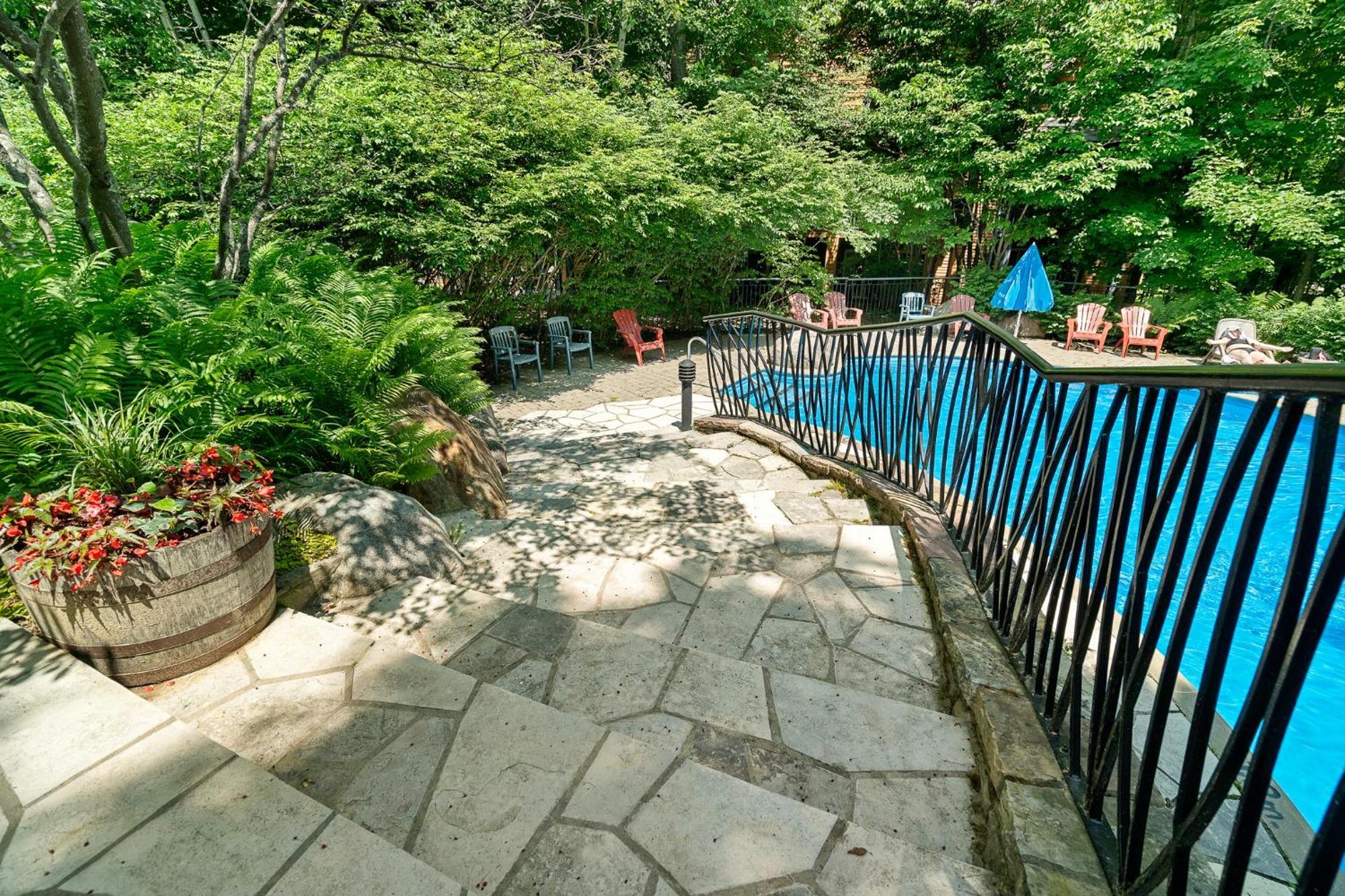 Les Manoirs Wpool & Hot Tub Near Village 120-7 Mont-Tremblant Exteriör bild